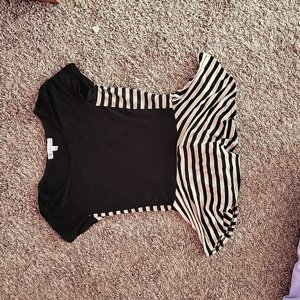 A kids 10/12 shirt